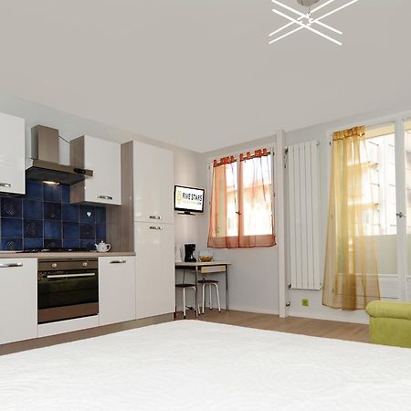 Blue Lagon Five Stars Holiday House Nizza Exterior foto